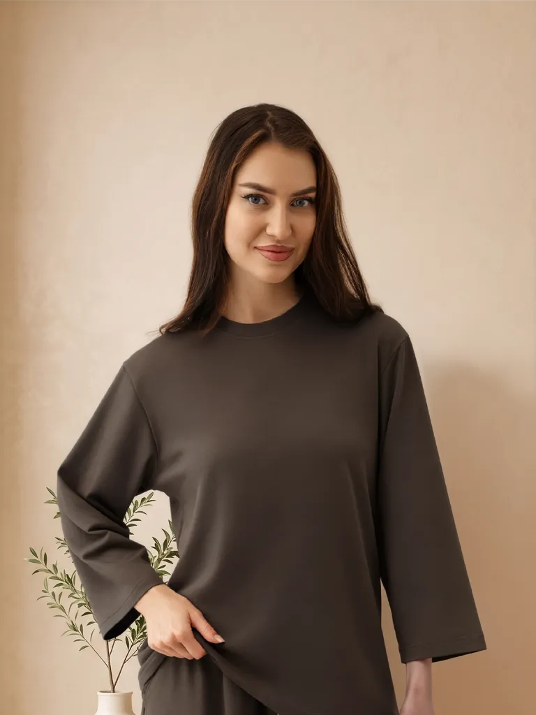 Oasis-Foundation_Espresso-Earth_3.webp
